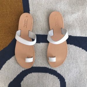White toe ring leather sandals
